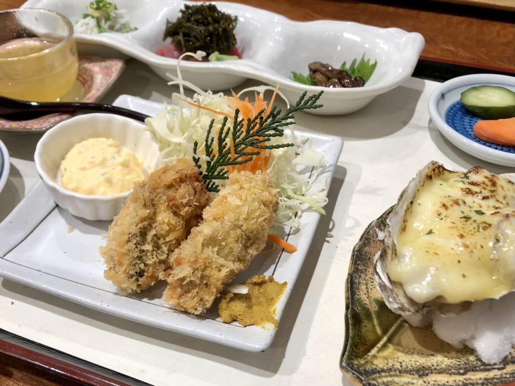 湘南のカキ小屋 笑山