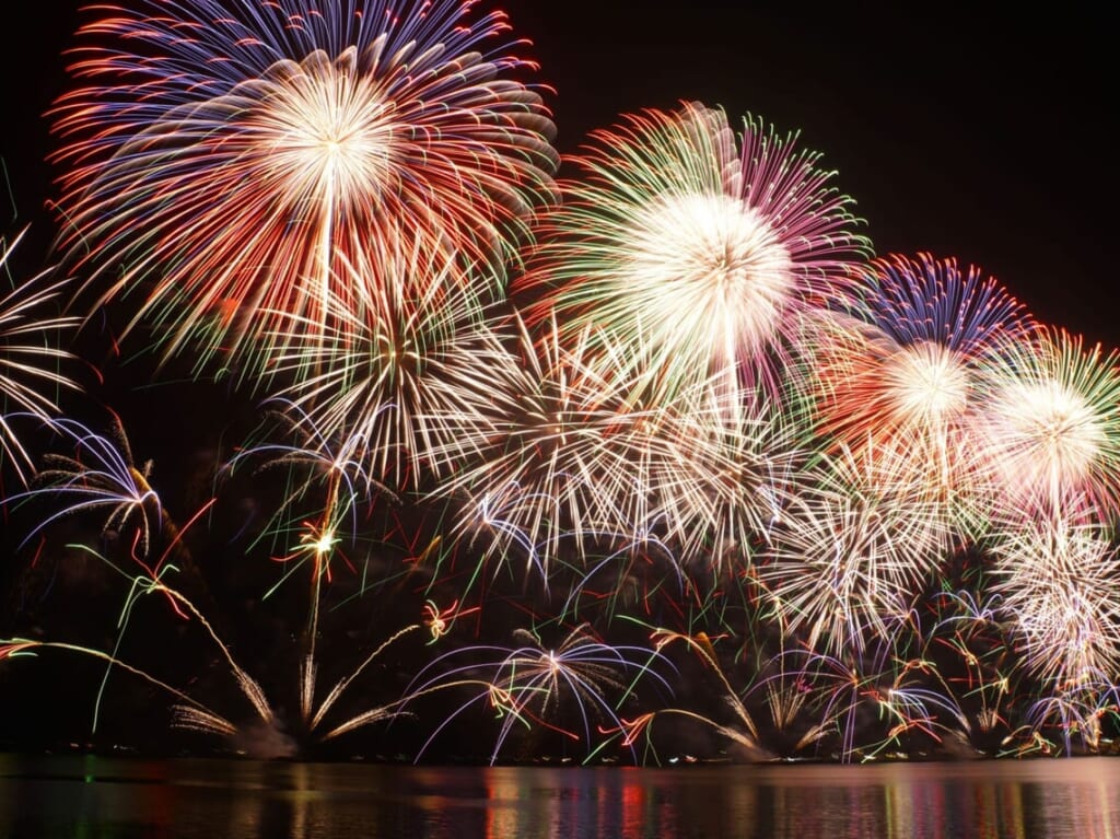 AC打ち上げ花火