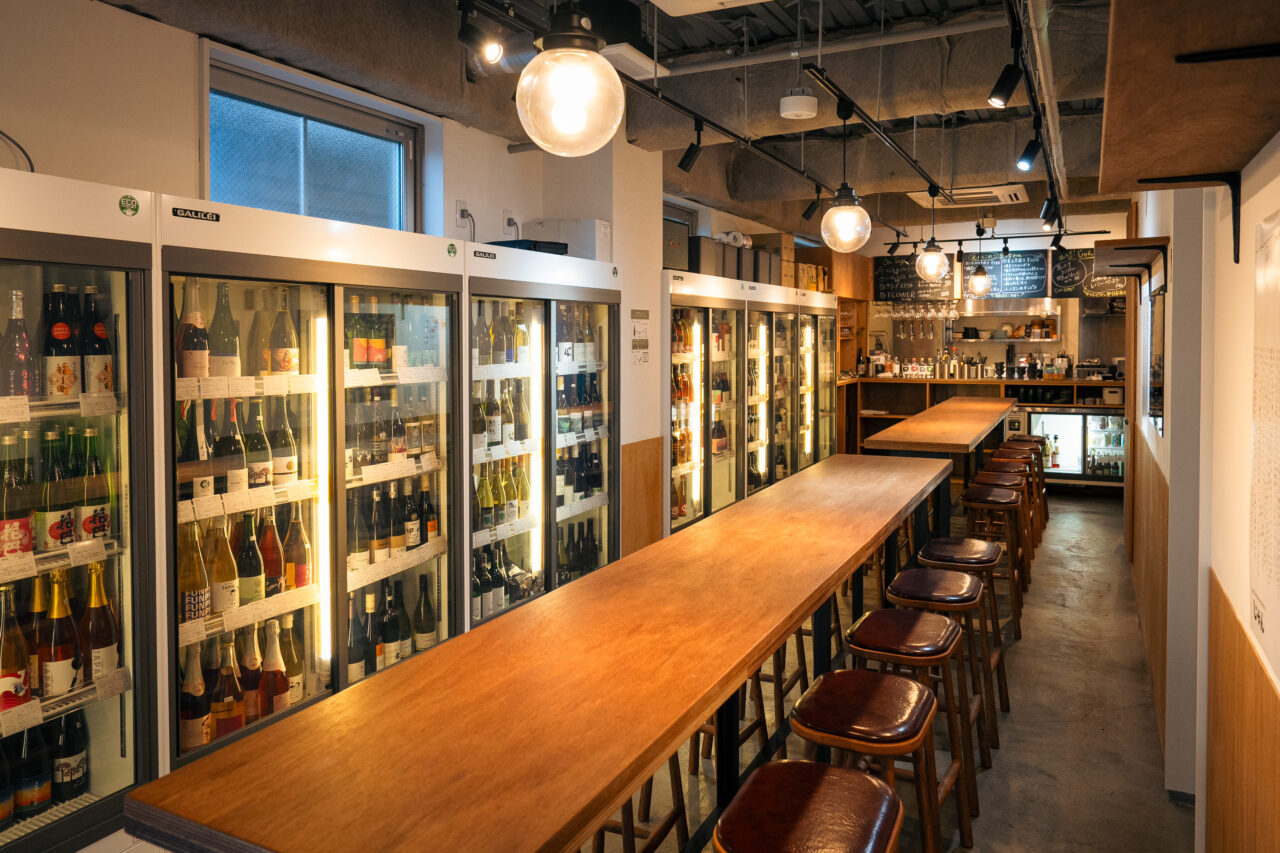 【藤沢市】藤沢駅南口で人気の日本ワインの角打ち酒屋「じゃん商店」でランチ開始! “酒屋の昼ごはん”が1月15日からスタートします♪