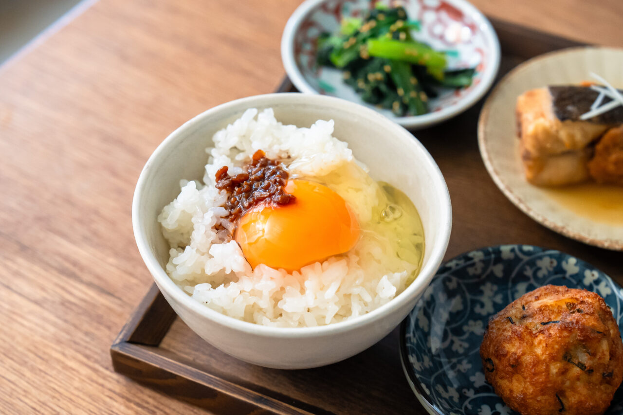 【藤沢市】藤沢駅南口で人気の日本ワインの角打ち酒屋「じゃん商店」でランチ開始! “酒屋の昼ごはん”が1月15日からスタートします♪