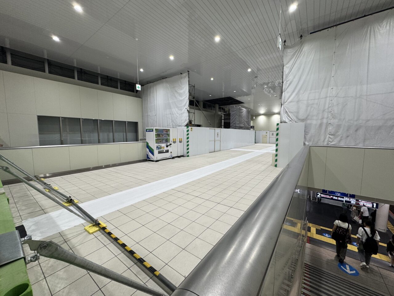 【藤沢市】小田急線 藤沢駅の「2階改札」がさらに便利に! 新設エスカレーターが10月3日 初電から使用開始です!