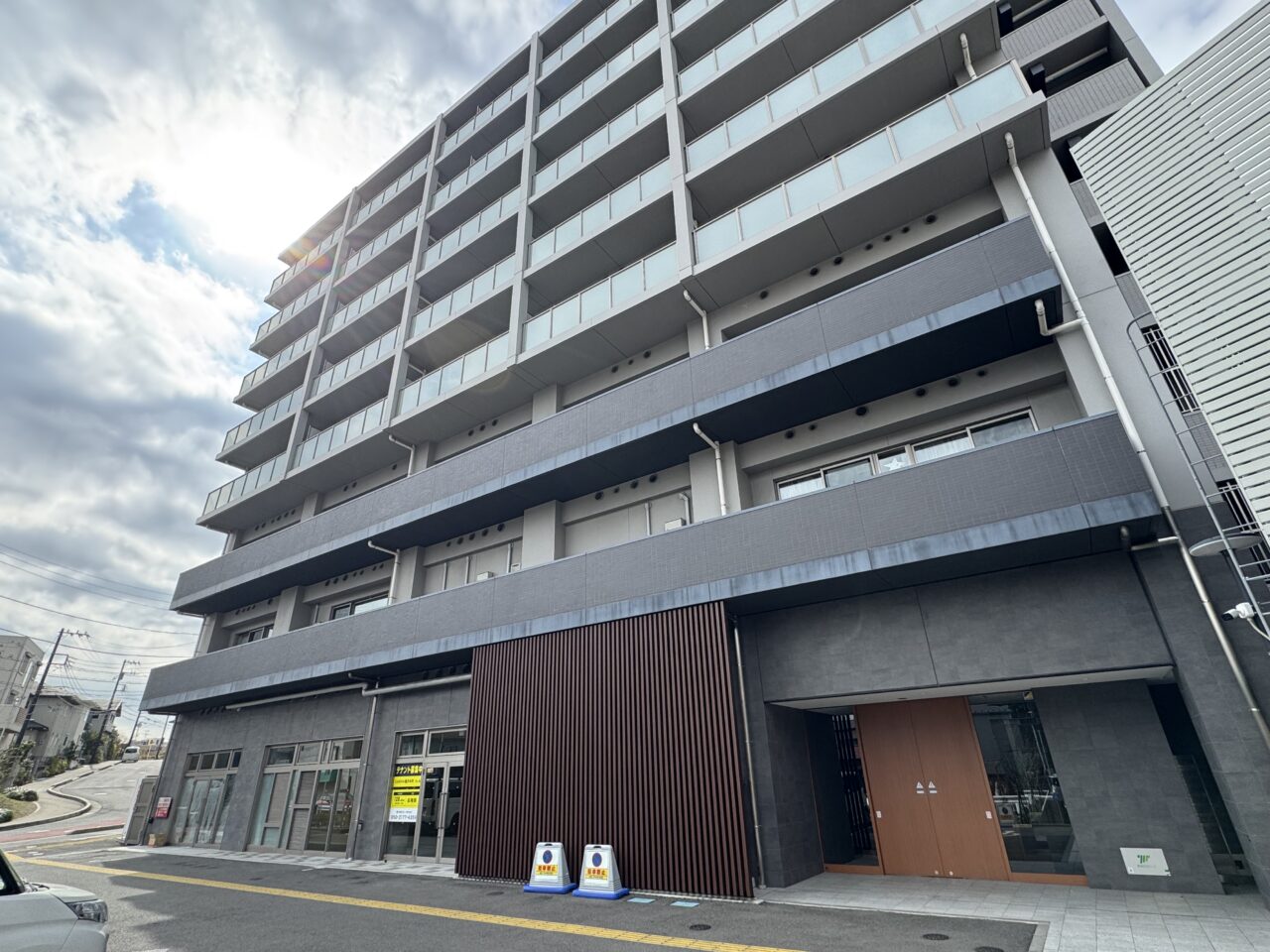 【藤沢市】藤沢本町にあったパン屋「SWELL BAKERY」跡地に新テナント。歯科医院が5月1日に開院予定。ドミノ・ピザ跡地は動きなし。