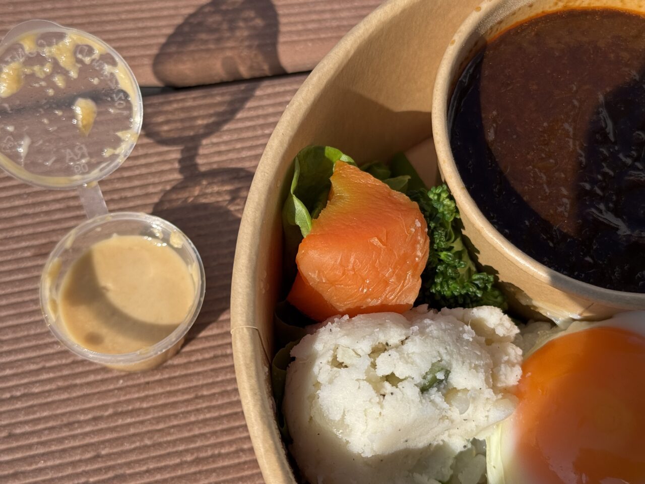 【藤沢市】東京・中目黒の人気カレー店の姉妹店。「Loco Patta(ロコ パッタ)」が2月14日にオープン! ロコモコスタイルのカレー弁当が人気です♪