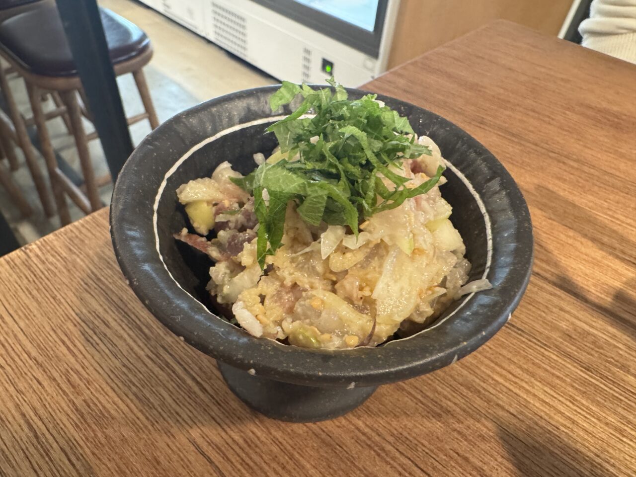 料理もおいしい角打ち酒屋『じゃん商店』が11月8日、藤沢駅南口にオープン