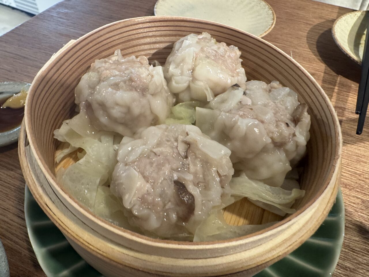 料理もおいしい角打ち酒屋『じゃん商店』が11月8日、藤沢駅南口にオープン