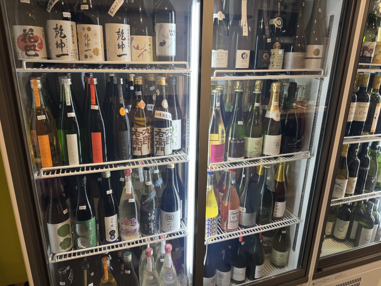 料理もおいしい角打ち酒屋『じゃん商店』が11月8日、藤沢駅南口にオープン