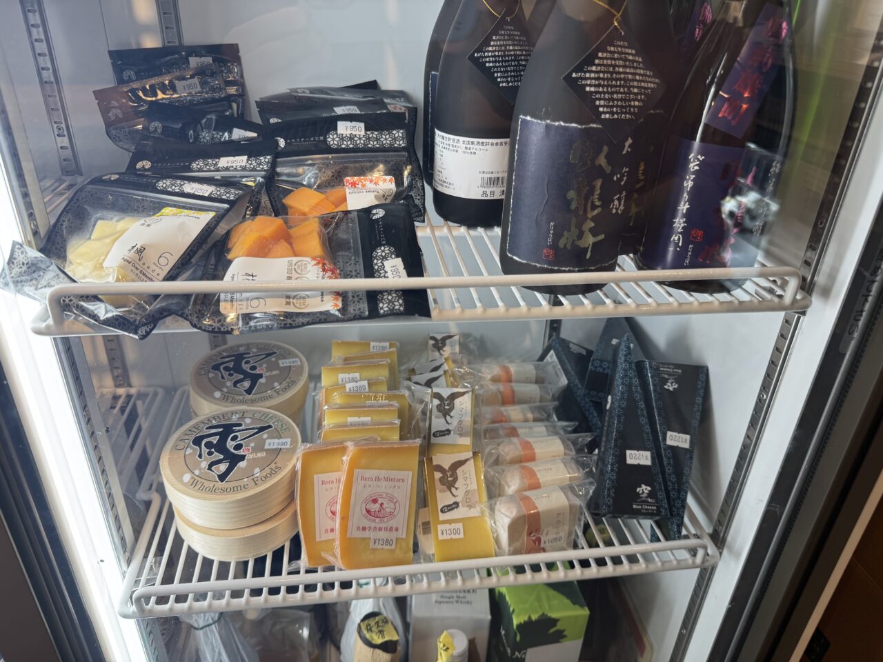 料理もおいしい角打ち酒屋『じゃん商店』が11月8日、藤沢駅南口にオープン