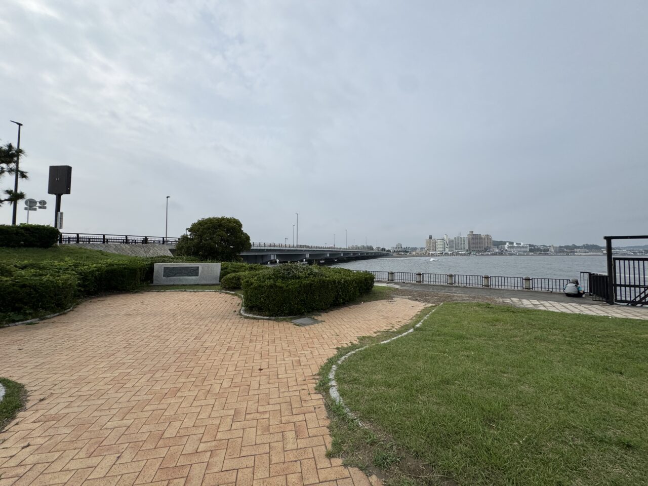 【藤沢市】夕暮れの海辺で盆踊りと発酵グルメを満喫! 「発酵盆祭2026」が江の島・湘南港北緑地広場で8月5日に開催されます♪ 子こどもアート縁日も!