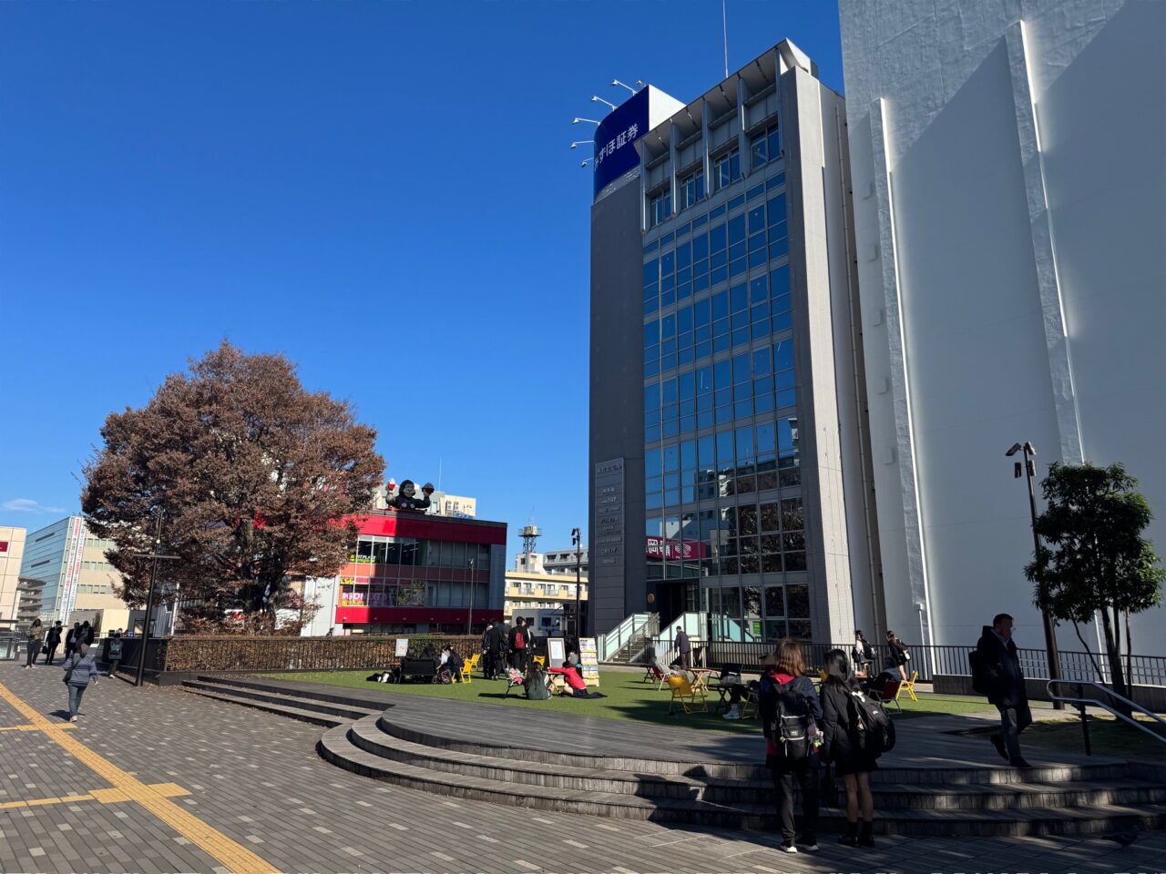 藤沢駅前がワンコでにぎわう日! 愛犬と楽しめる冬イベント『WAN HEROES FESTIVAL』が11月30日、サンパール広場で開催されます♪