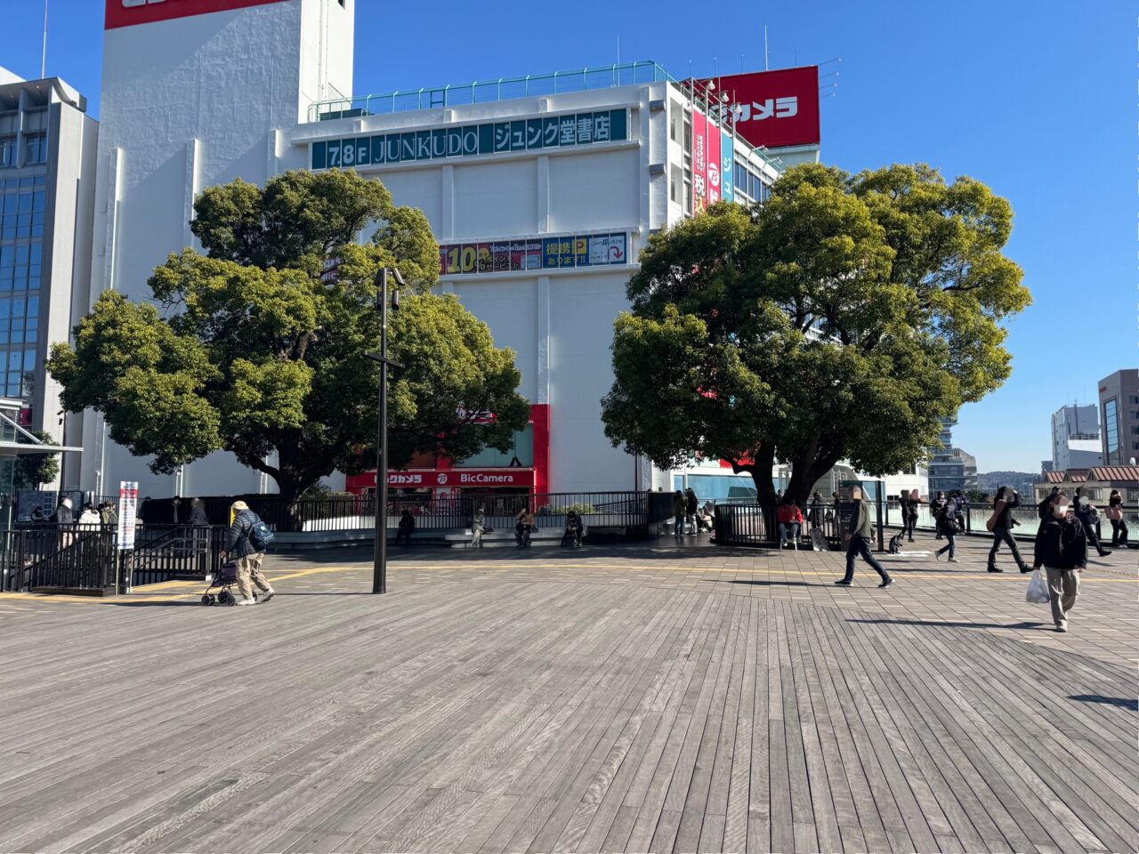 藤沢駅前がワンコでにぎわう日! 愛犬と楽しめる冬イベント『WAN HEROES FESTIVAL』が11月30日、サンパール広場で開催されます♪