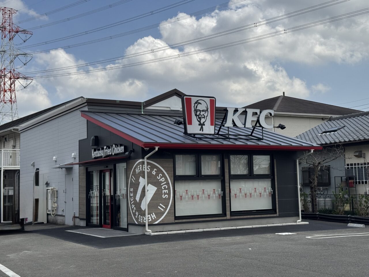 【藤沢市】看板でオープン日判明！ 「ケンタッキーフライドチキン 藤沢街道長後店」が4月9日にオープンします♪ 外観もほぼ完成の様子。