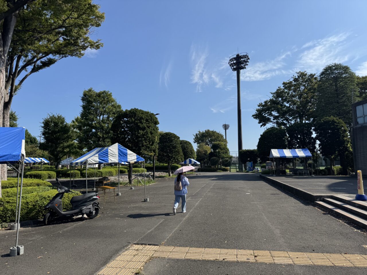 秋葉台公園で人気パン屋が勢ぞろいの『ふじさわ北部パン祭り』が、11月23日に開催