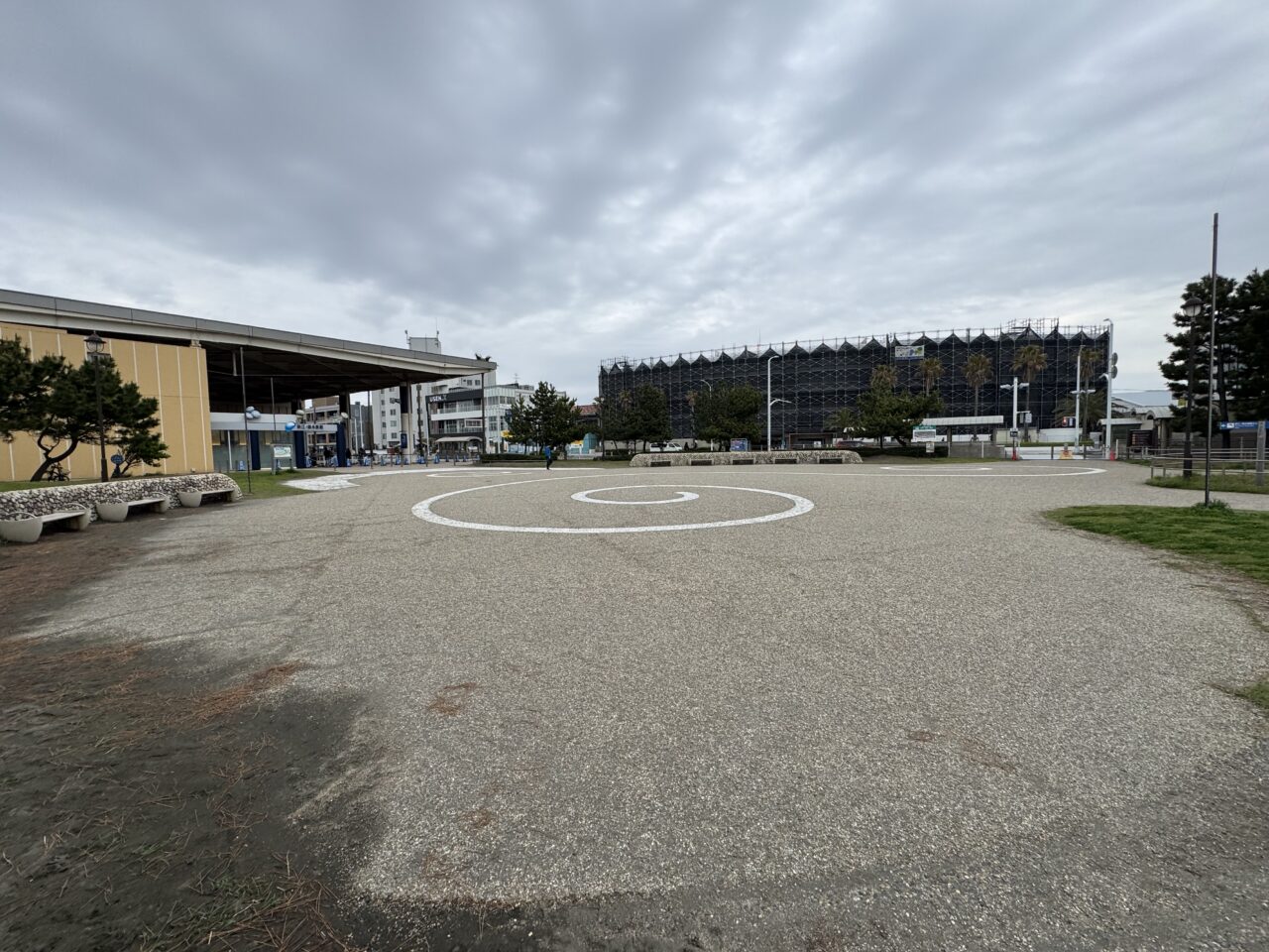 【藤沢市】片瀬江ノ島エリアで新マルシェ誕生！ 「湘南チャーカルプロジェクト 海と農の地産マルシェ」が、4月11日、12日に初開催されます♪