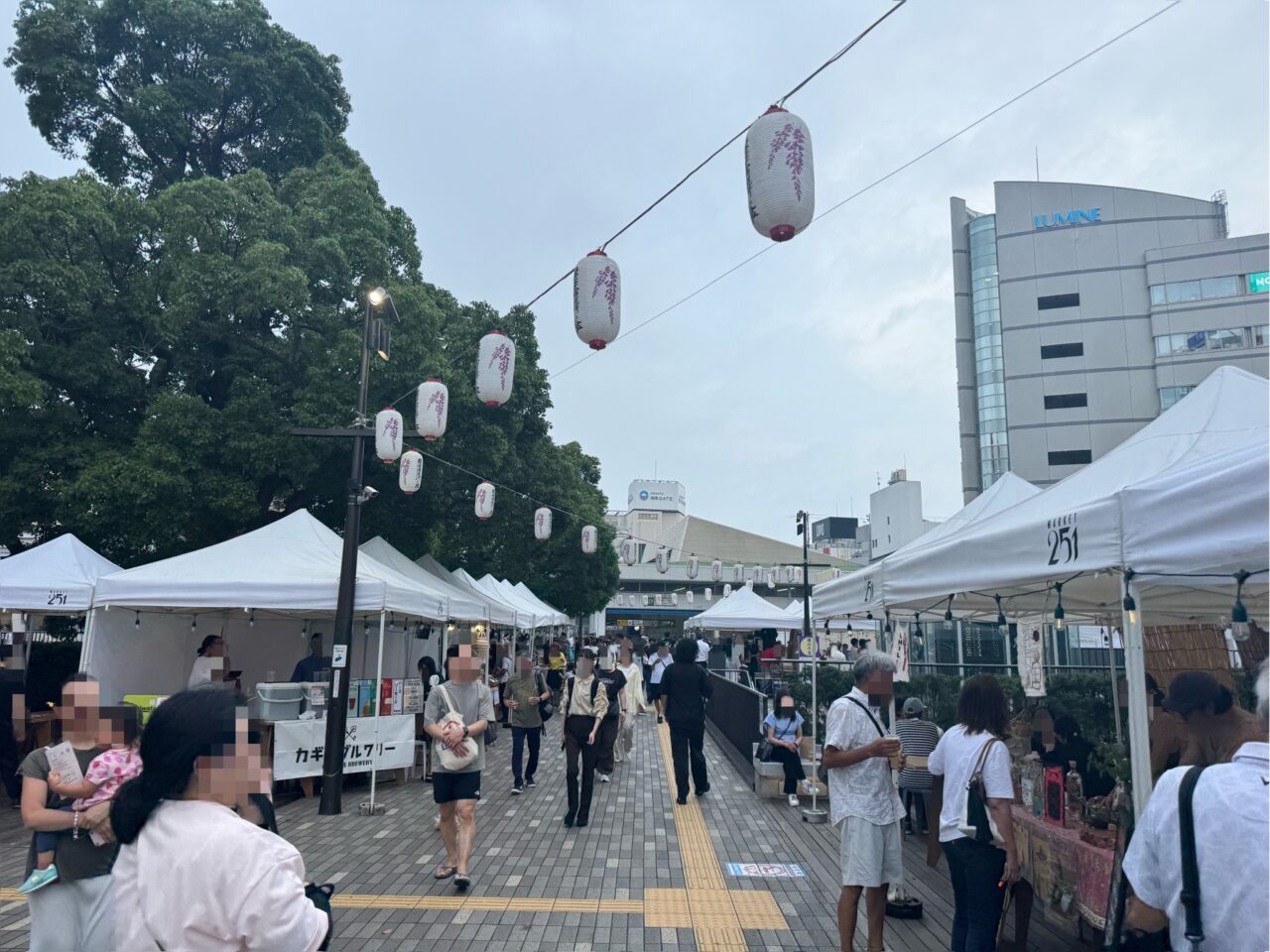 【藤沢市】藤沢駅北口のサンパール広場で2026年最後の「藤沢夜市」が9月18日・19日に開催されます! 初出店のお店やラーメン、つくね丼も登場♪
