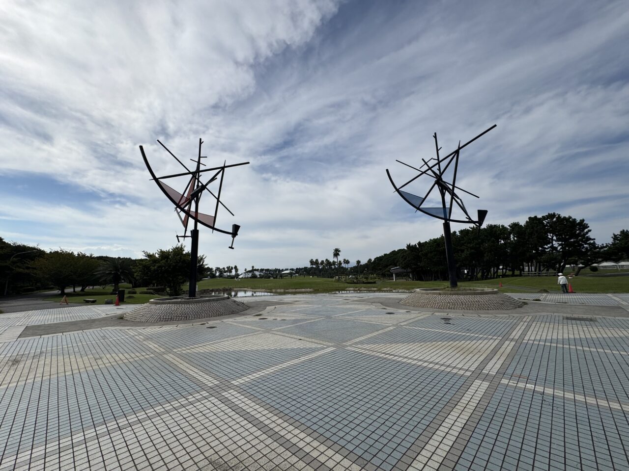 【藤沢市】辻堂海浜公園でSURFとCAMPをテーマに、⾳楽・アート・学びが 有機的に繋がるフェスティバル「AOTOSORA」が10月24日、25日に開催されます！ 在日ファンクやスチャダラパーのライブ、アウトドア体験も楽しめる2日間♪