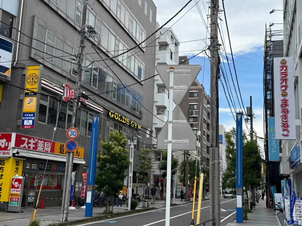 カラオケまねきねこ辻堂駅前店オープン