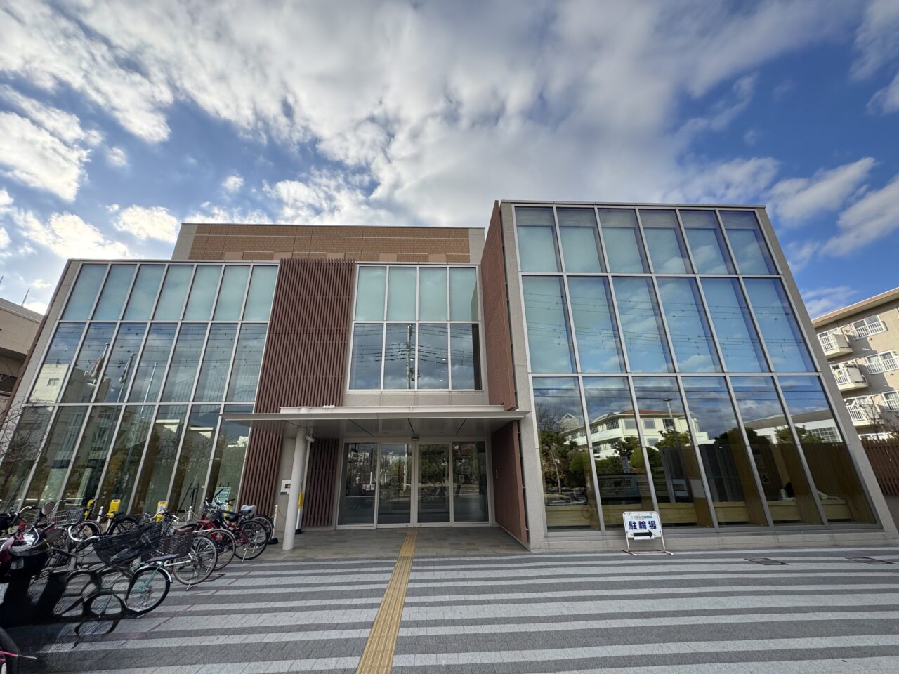 【藤沢市】辻堂市民センターに「ふじキュン♡」立体モニュメント誕生！ 藤沢市の新たなフォトスポットに♪