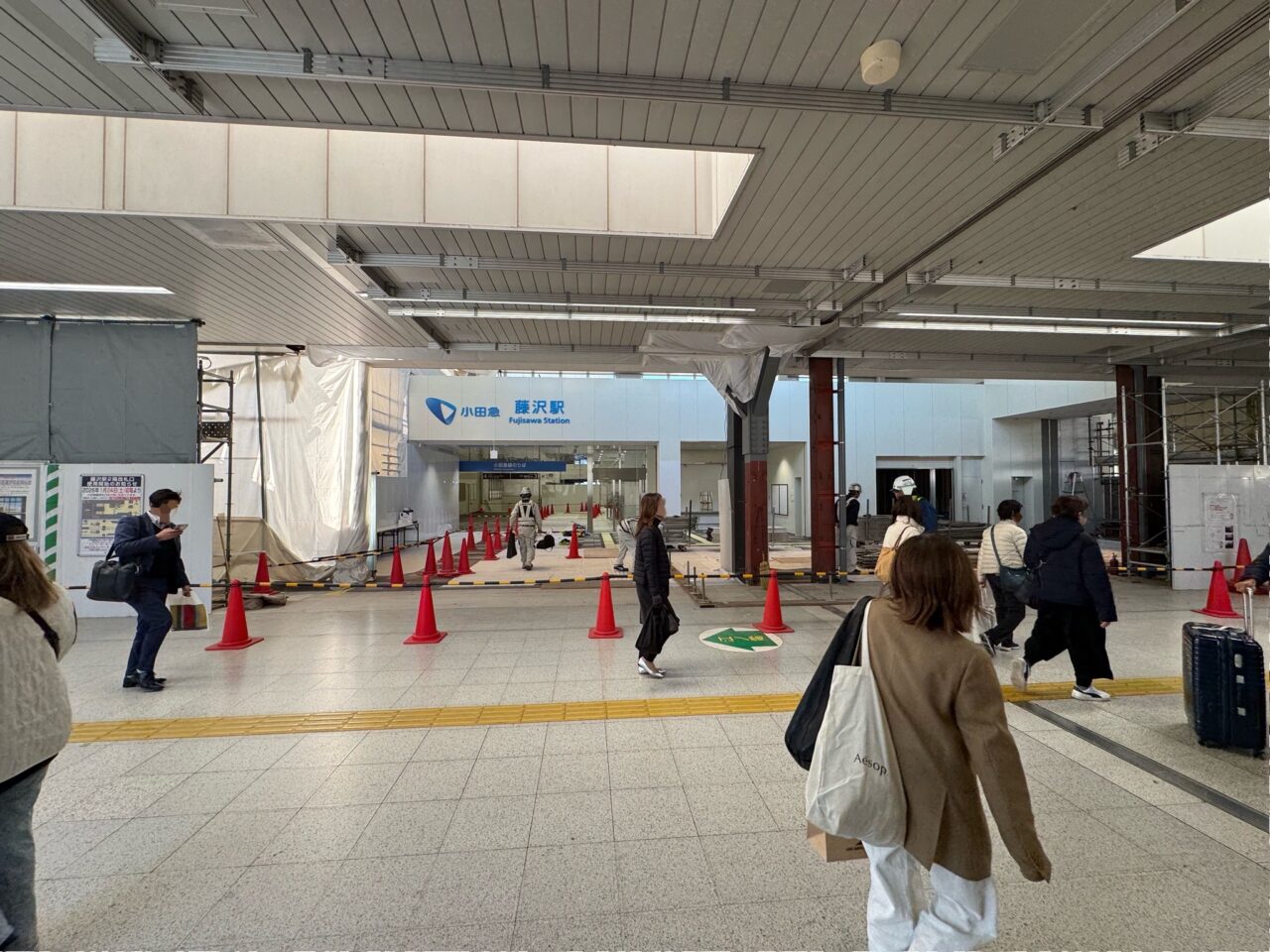 【藤沢市】続報！ 小田急藤沢駅2階改札口の囲いが撤去。2026年1月24日（土）の利用開始まであと1週間、橋上駅舎の今。
