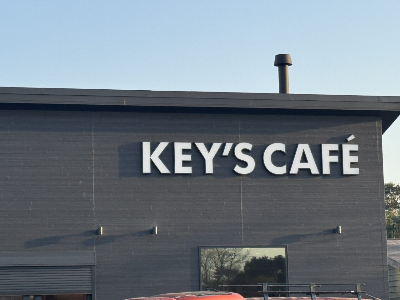 【藤沢市】薪ストーブのある癒しのカフェ「KEY'S CAFE 藤沢宮原店」が、3月6日に宮原エリアにオープンします♪