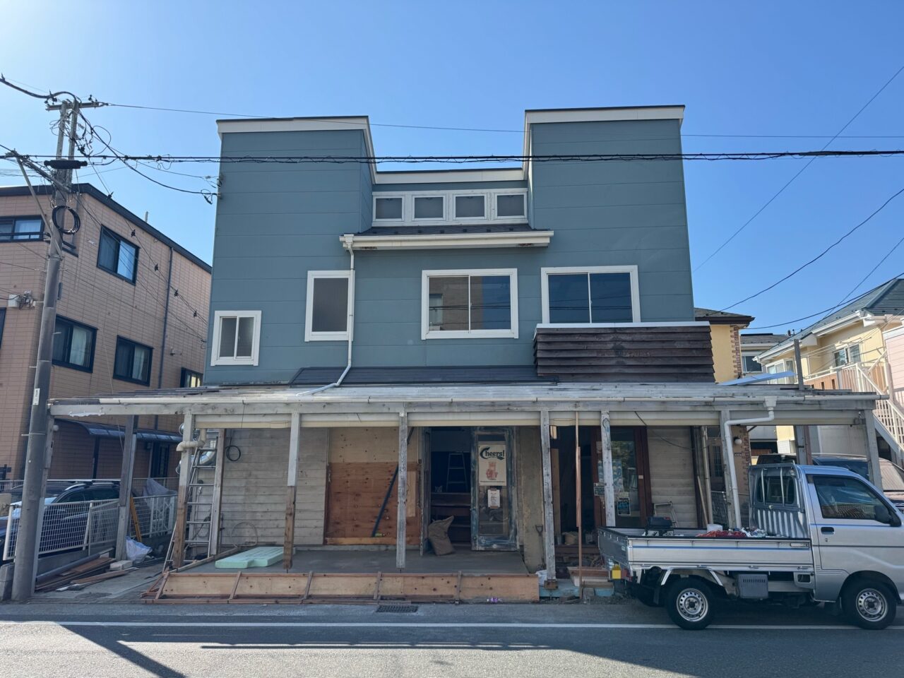 【藤沢市】辻堂西海岸のサーファー通りに新店!「ON THE PIG’S BACK」跡地に、ピザとナチュラルワインの店「辻堂パーク」が3月5日にオープン予定です♪