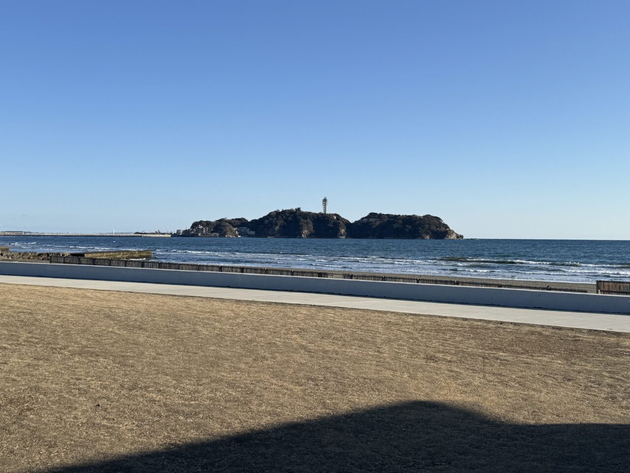 【藤沢市】海を見ながら楽しむマーケットイベント「Lovillage Market」が3月20日に鵠沼海浜公園 HUG-RIDE PARKで開催されます♪