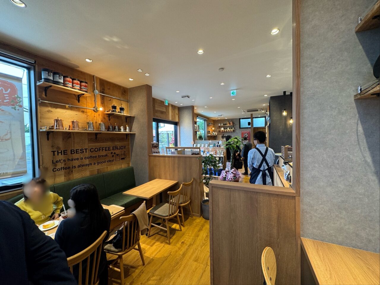 【藤沢市】宮原エリアの中原街道沿いに車で立ち寄れるカフェ「KEY'S CAFÉ 藤沢宮原店」が3月6日にオープンしました。薪ストーブのある話題のカフェです♪