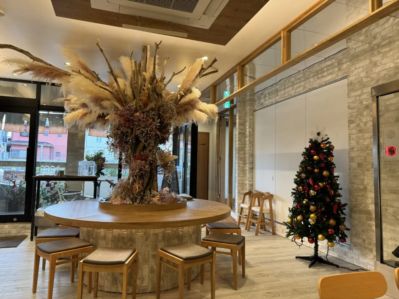 【藤沢市】辻堂新町の複合施設「This is Me」の1階にあったカフェ「This is Me Kitchen」2月28日で閉店しました。エステは藤沢に移転へ。