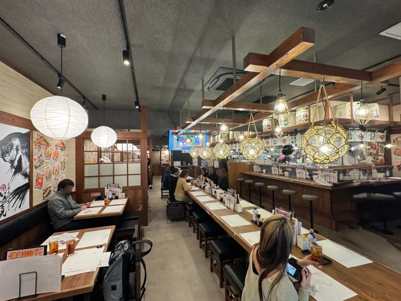 【藤沢市】ランチも昼飲みもできる、寿司 天ぷら 大衆酒場「いろは丸 総本店1階」が3月19日にオープンします♪ 店内や新メニューをレポート。