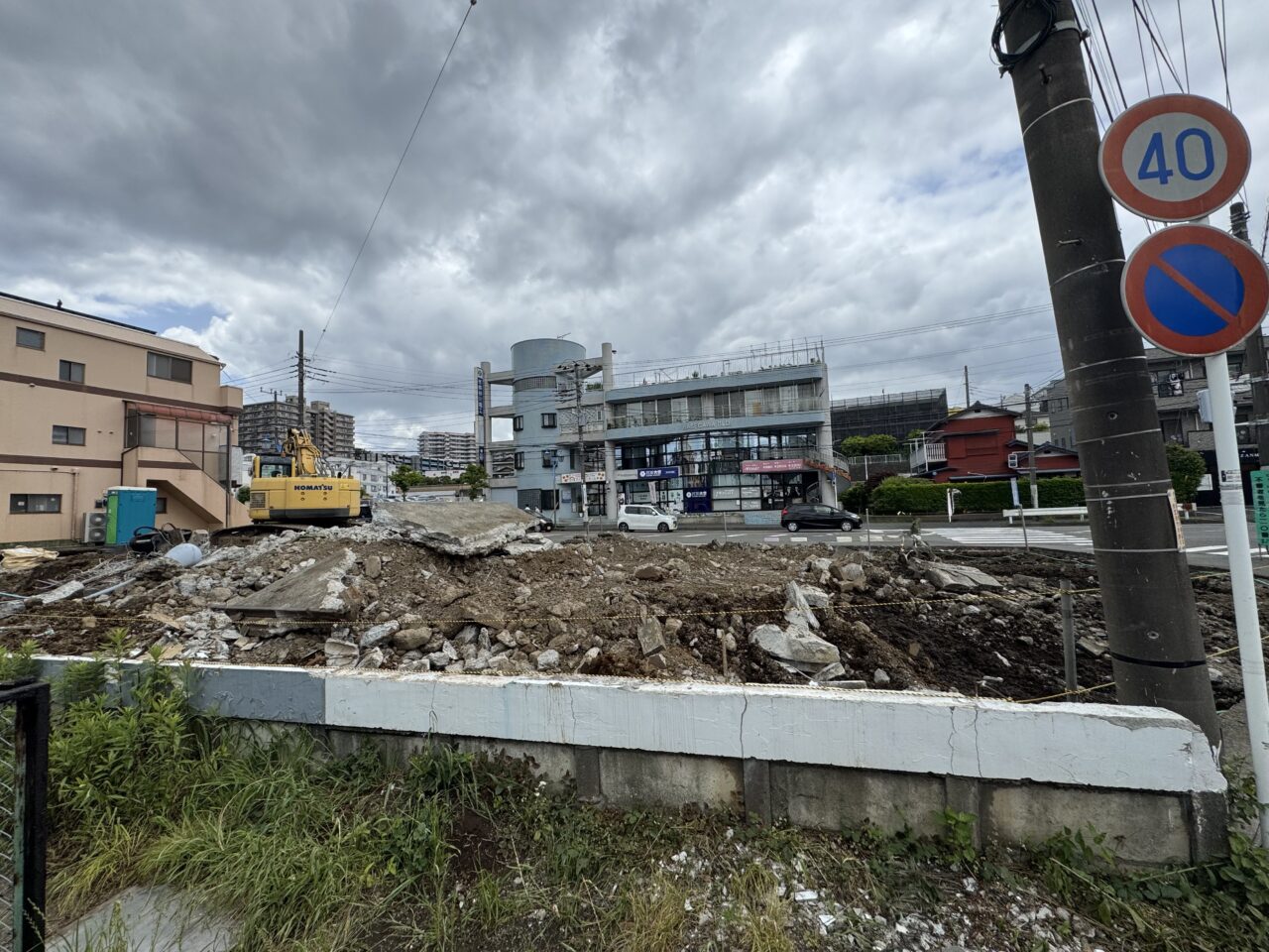 【藤沢市】善行のガソリンスタンドが姿を消す…「石井商会 」のあった場所で解体工事が進んでいました。