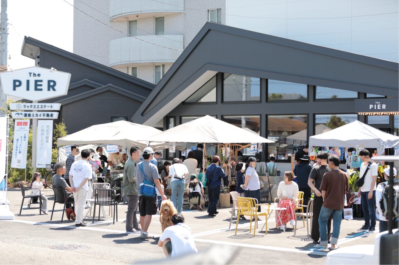 【藤沢市】5月の初開催時も大盛況！ 本鵠沼の「The PIER」で7月4日に朝市「The PIER MARKET」が開催されます。“小さな特別”に出会える朝のマーケット♪