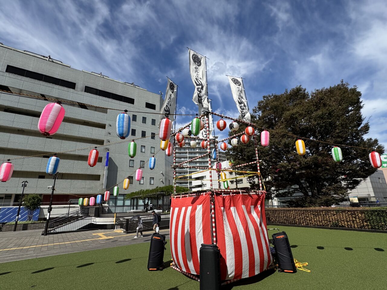 【藤沢市】提灯と盆踊りが帰ってくる！ 「藤の盆2026 ～初夏の陣～」が藤沢駅北口サンパール広場で6月7日に開催されます♪ 湘南グルメや縁日も集結。奥山佳恵さんのトークイベントも！