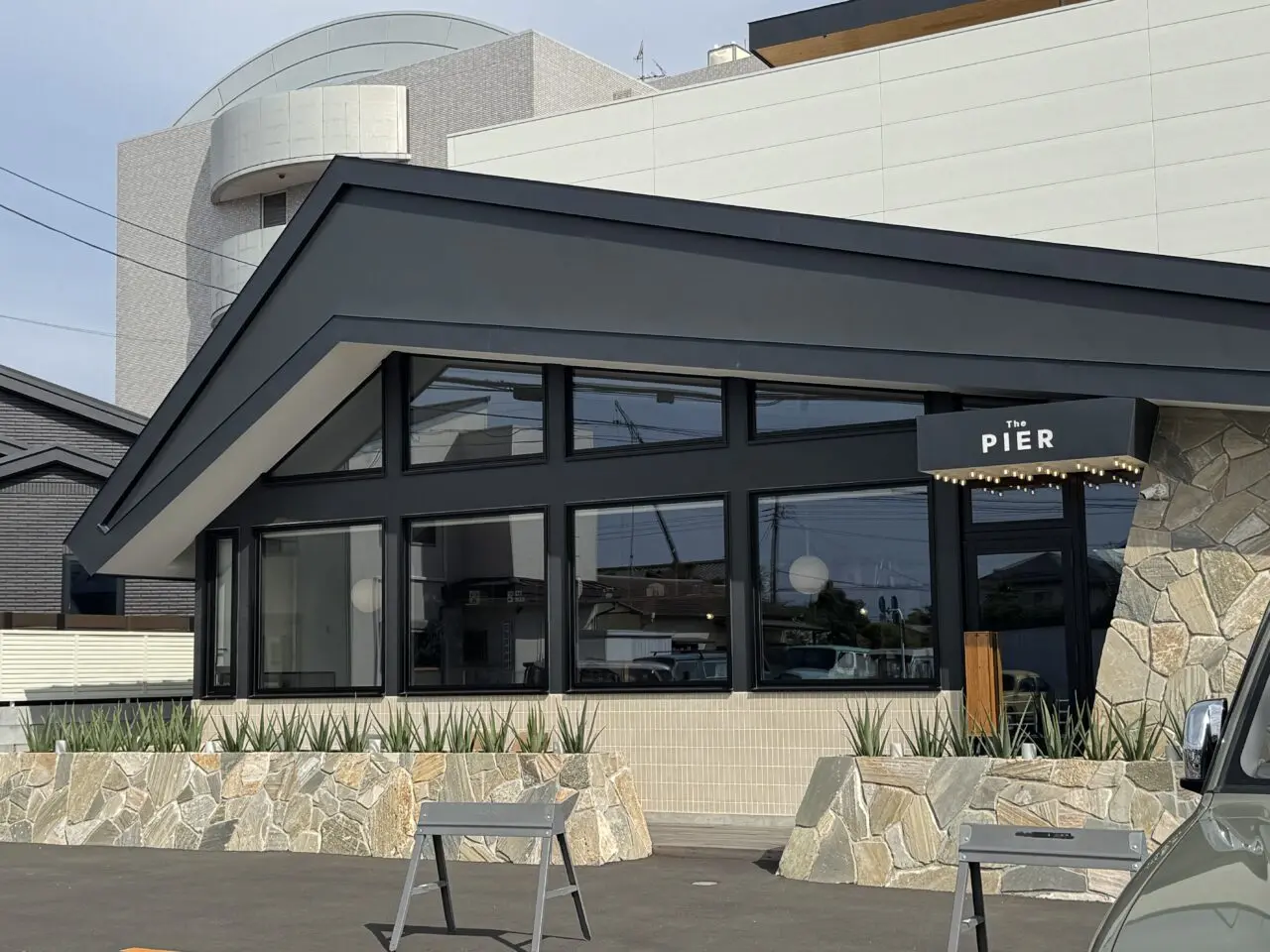 【藤沢市】5月の初開催時も大盛況！ 本鵠沼の「The PIER」で7月4日に朝市「The PIER MARKET」が開催されます。“小さな特別”に出会える朝のマーケット♪