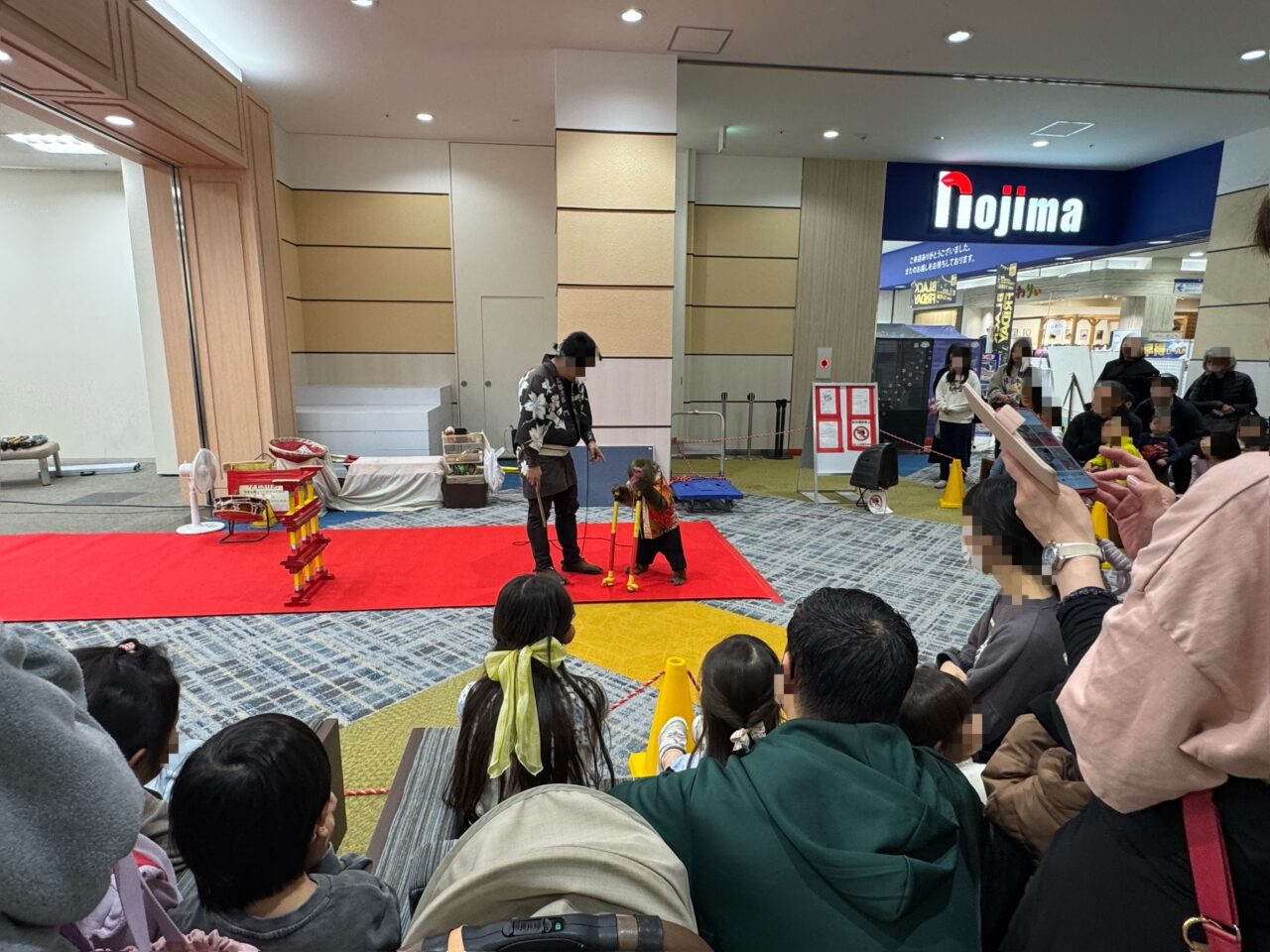 【藤沢市】観覧無料! 湘南モールフィルで「日光さる軍団 猿まわし」が開催されます! 1日7回公演で買い物の合間にも楽しめます♪
