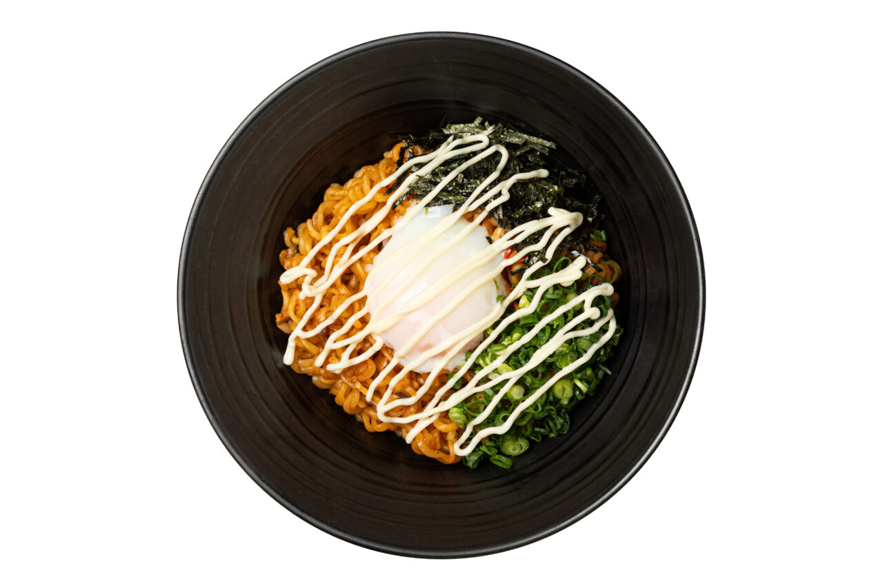 【藤沢市】江の島の海の家に「辛ラーメン」が帰ってくる! 過去最大級のPOPUPストア『SPICY HAPPINESS IN summer!』が7月11日から期間限定オープン! 7月18日から3日間は無料試食のオープニングイベント開催♪