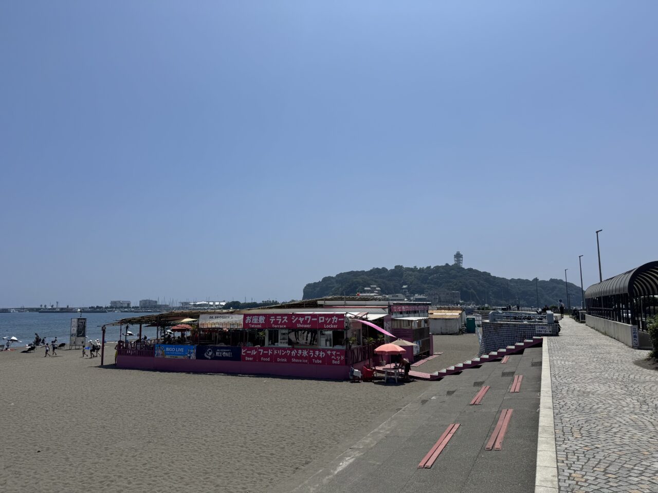 【藤沢市】最新ヒーローが湘南の海にやってくる！ 8月８日、片瀬東浜海水浴場で「角醒ハンター オメガホーン＆超宇宙刑事ギャバン インフィニティ」キャラクターショーが開催されます♪