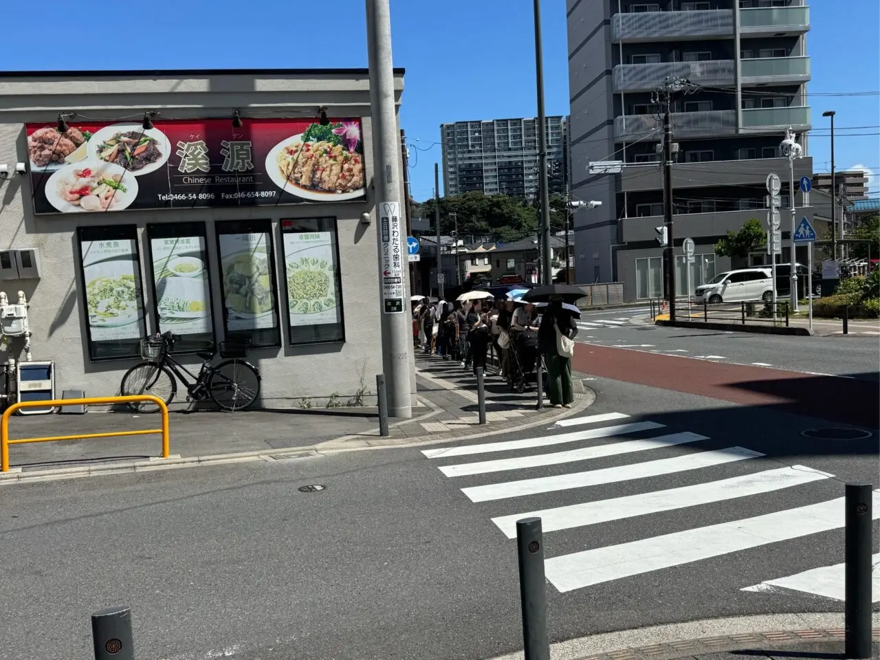 【藤沢市】藤沢駅北口にミニブリュレシュークリーム専門店「KOGASHI 湘南藤沢店」が9月14日オープンしました! 開店直後には国道467号まで長蛇の列に