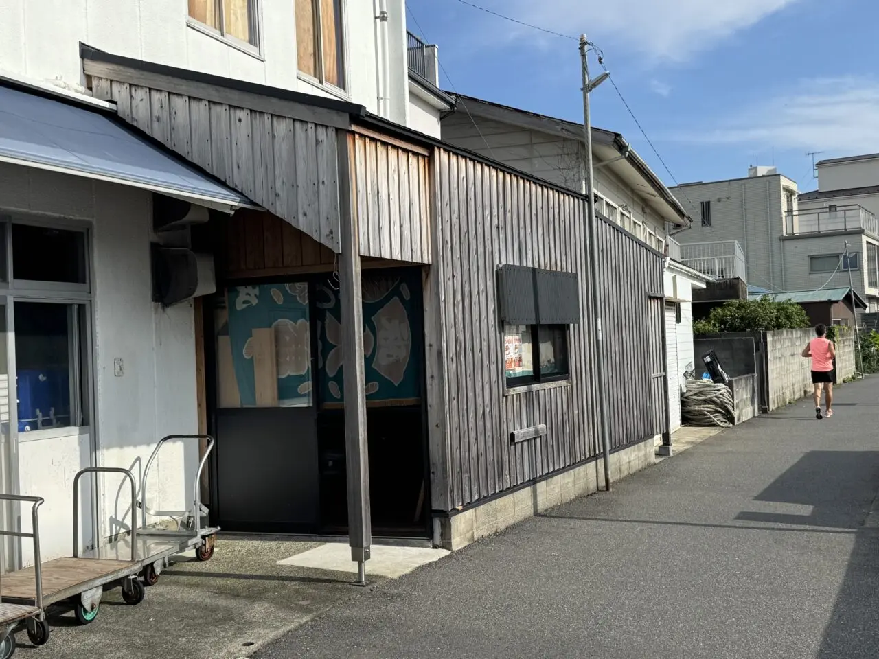 【藤沢市】あの人気カフェのスイーツが復活! 片瀬海岸の浜野水産内にパンとスイーツのテイクアウト専門店「Namimachi Baker」が9月28日プレオープンします!