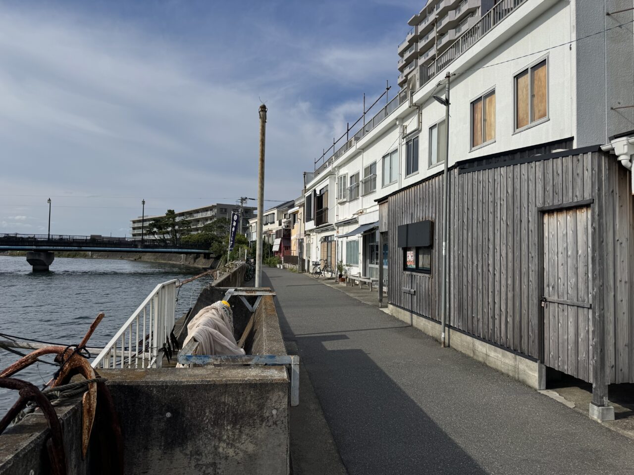 【藤沢市】あの人気カフェのスイーツが復活! 片瀬海岸の浜野水産内にパンとスイーツのテイクアウト専門店「Namimachi Baker」が9月28日プレオープンします!